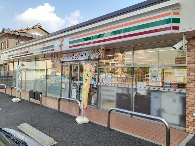 近くのセブンイレブン　小牧駅前店まで350m（徒歩5分）