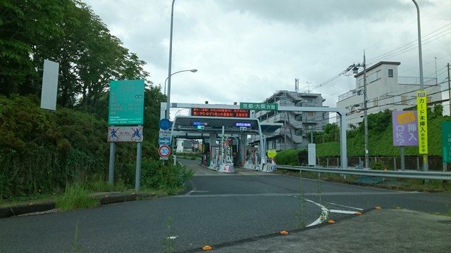 近くの瀬田西インターチェンジまで2,500m（徒歩32分）