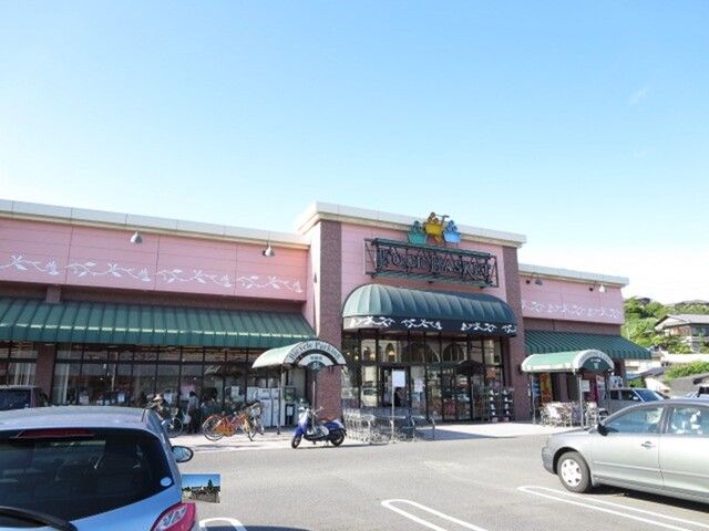 近くのニシナフードバスケット羽島店まで100m（徒歩2分）