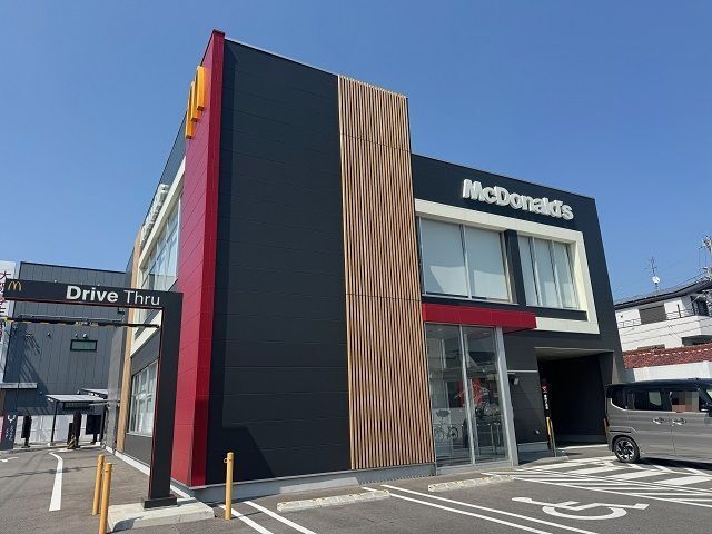 近くのマクドナルド外環四条畷店様まで500m(徒歩7分)