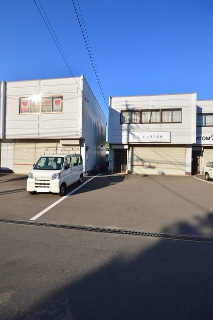 近くに施設あり
