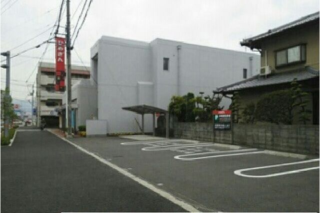 近くの愛媛銀行古川支店様まで450m（徒歩6分）