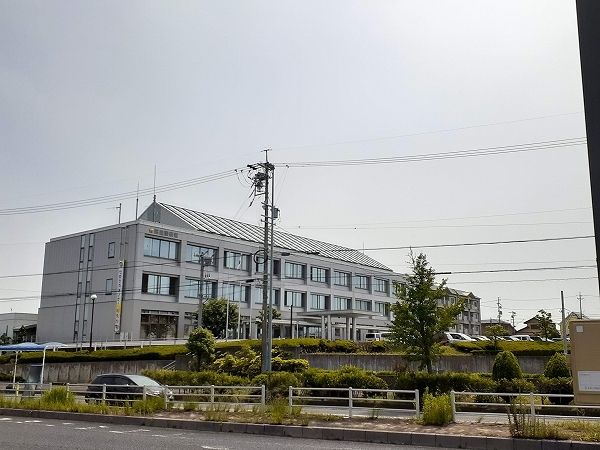 近くの鈴鹿警察署まで1,100m（徒歩14分）