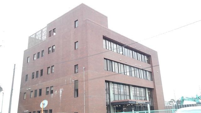 近くの古河市役所総和庁舎まで4,200m（徒歩53分）