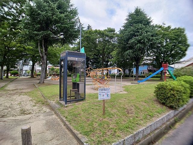 近くに施設あり