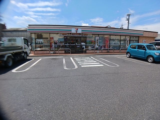 近くのセブンイレブン春日井気噴町北店まで393m（徒歩5分）