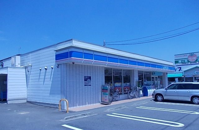 近くのローソン加須睦町2丁目店まで1,050m(徒歩14分)
