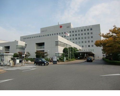 近くの岡山赤十字病院まで1,300m（徒歩17分）