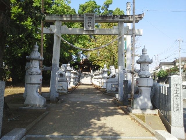 近くの惣領神社まで580m（徒歩8分）