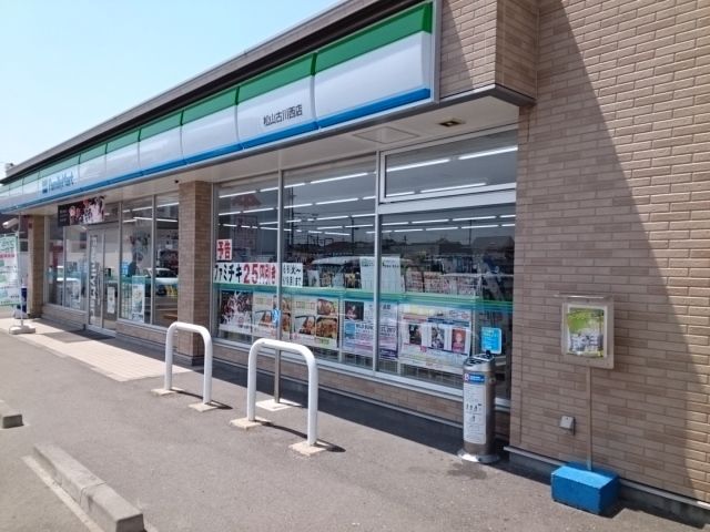 近くのコンビニまで500m（徒歩7分）