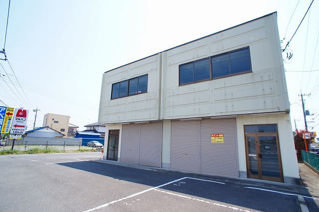 今泉町1丁目倉庫付事務所I・Iの外観画像