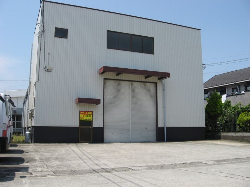 鈴泉事務所付倉庫（右）の外観画像