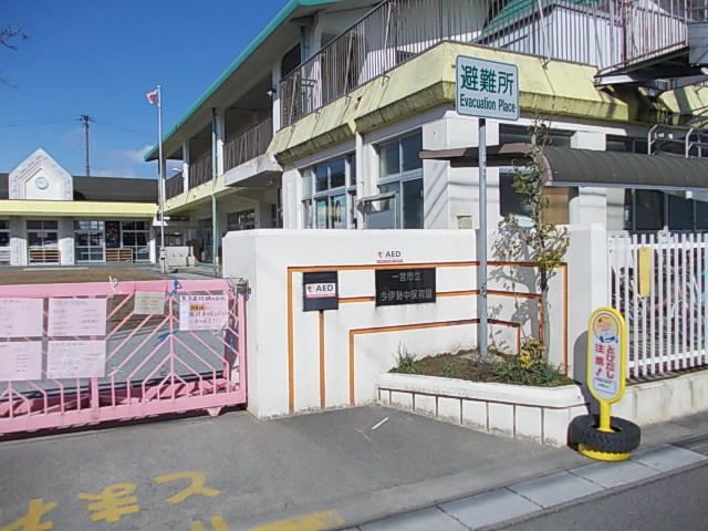近くの幼稚園・保育園まで450m（徒歩6分）