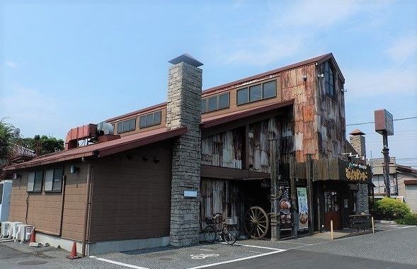 近くのびっくりドンキー東村山店まで550m（徒歩7分）