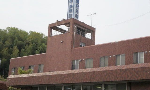 近くの高陽中央病院まで1,800m(徒歩23分)