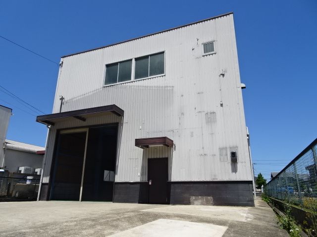 菱川町246番地事務所付倉庫の外観画像