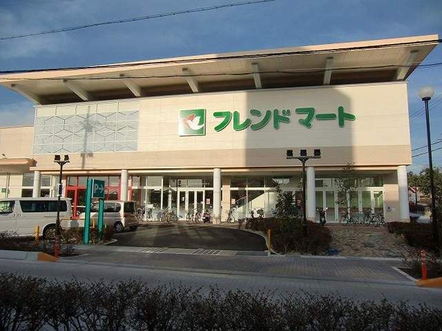 近くのフレンドマート栗東店まで554m（徒歩7分）