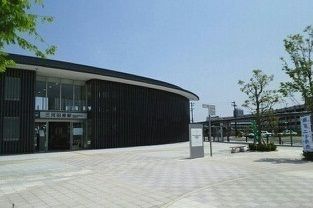 近くの三河田原駅まで900m（徒歩12分）