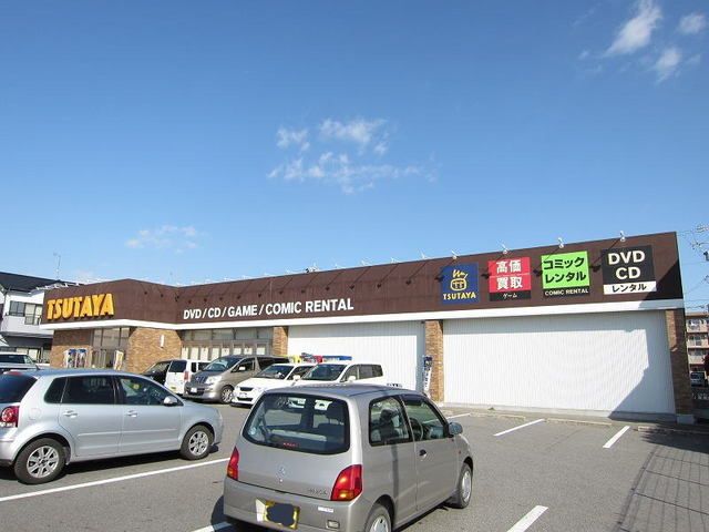 近くのＴＳＵＴＡＹＡ岡崎牧御堂店まで500m（徒歩7分）