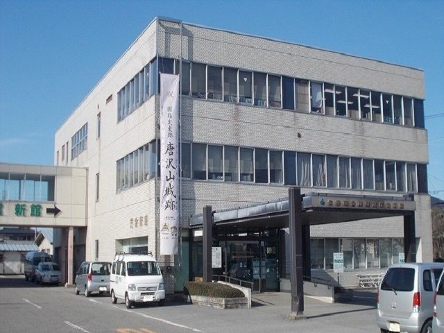 近くの佐野市役所 田沼庁舎まで2,700m(徒歩34分)