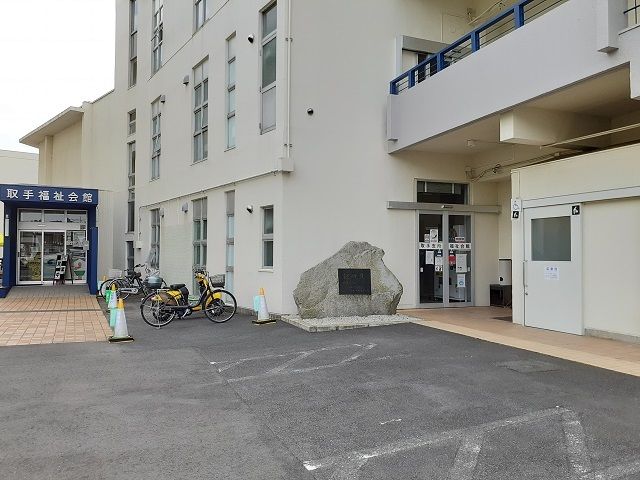近くの病院まで1,700m（徒歩22分）