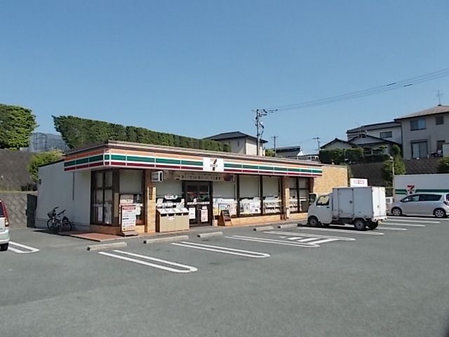 近くのセブンイレブン テレビ熊本前店まで340m(徒歩5分)