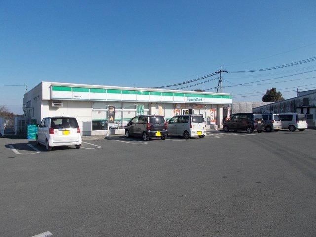 近くのコンビニまで1,000m（徒歩13分）