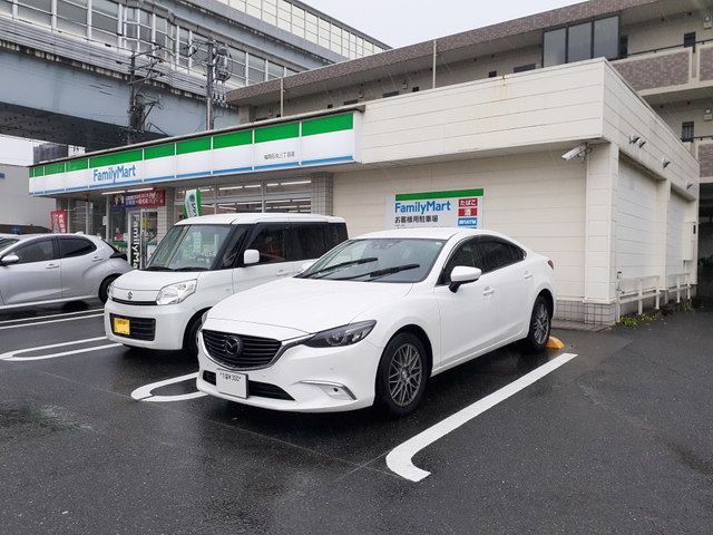 近くのファミリーマート福岡石丸3丁目まで350m(徒歩5分)