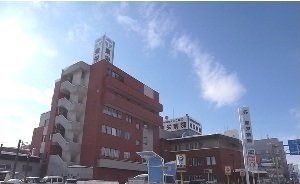近くの東栄病院まで900m（徒歩12分）