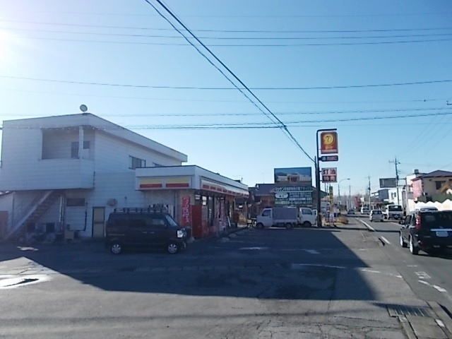 近くのデイリーヤマザキまで300m（徒歩4分）