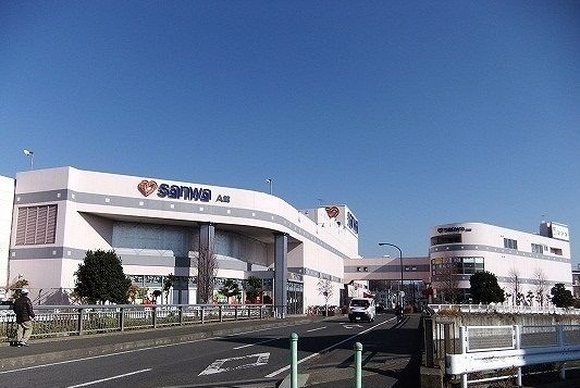 近くの三和麻溝店まで3,100m（徒歩39分）