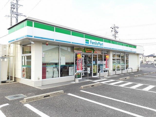 近くのファミリーマート　東野町店まで300m（徒歩4分）
