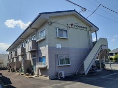 メゾンリバーサイドの外観画像