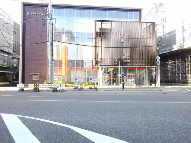 近くの西日本シティ銀行白木原支店まで450m（徒歩6分）