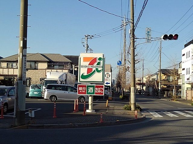 近くのセブンイレブン八潮２丁目いちょまで500m（徒歩7分）