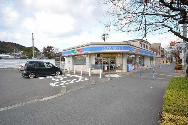近くのローソンまで160m（徒歩2分）