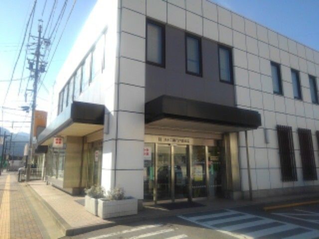 近くの八十二銀行戸倉支店まで1,400m(徒歩18分)