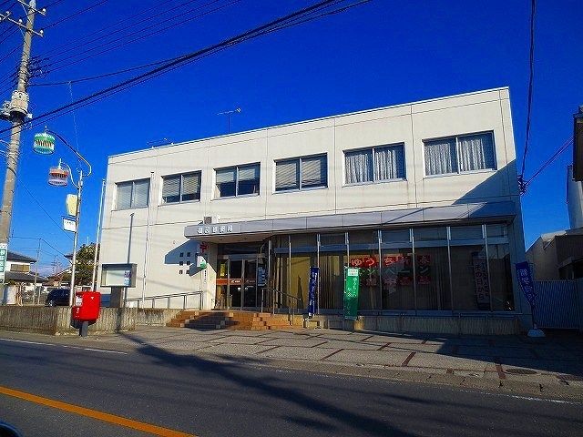 近くの福居郵便局まで850m（徒歩11分）