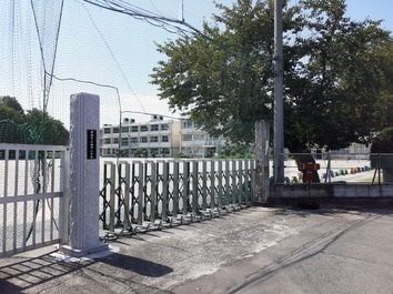 近くの前橋市立細井小学校まで1,100m（徒歩14分）