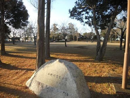 近くの小野川児童公園まで160m（徒歩2分）