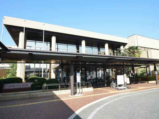 近くの宝塚市立病院まで1,000m（徒歩13分）
