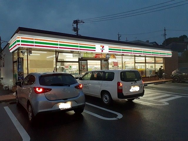 近くのコンビニまで160m（徒歩2分）