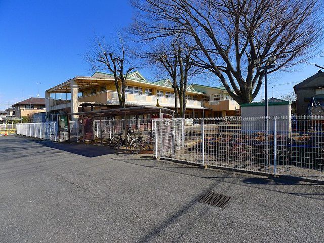 近くの聖ルカ保育園まで300m（徒歩4分）