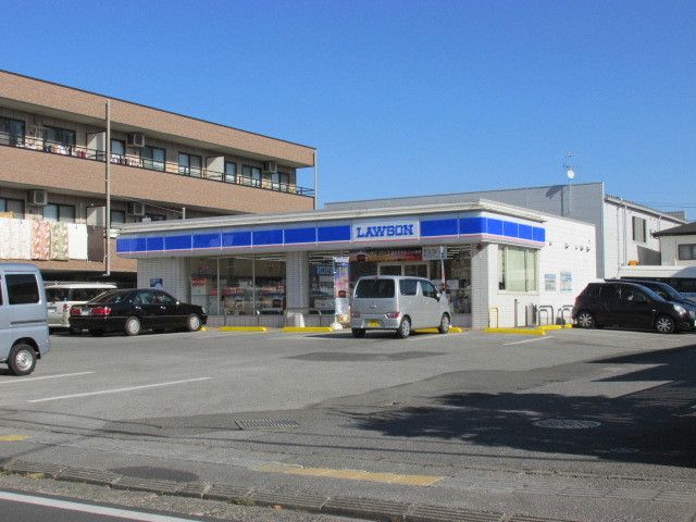 近くのローソン宇都宮中戸祭店まで1,000m（徒歩13分）
