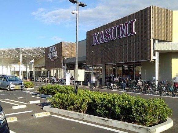 近くのカスミフードスクエア桶川坂田店まで440m（徒歩6分）