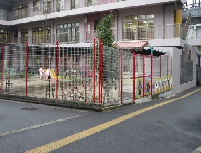 近くのとも保育園まで800m（徒歩10分）