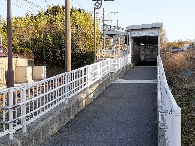 近くの伊賀鉄道四十九駅まで1,500m（徒歩19分）
