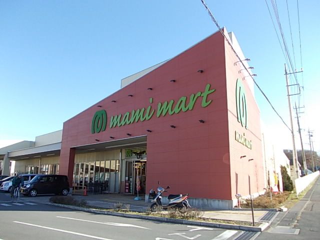 近くのマミーマート沢口町店まで380m（徒歩5分）