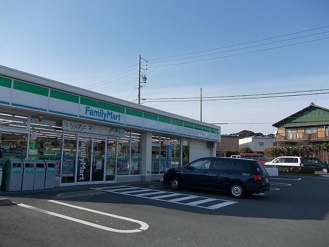 近くのファミリーマート 袋井大門店まで650m(徒歩9分)
