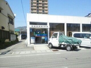 近くの愛媛信用金庫様まで440m(徒歩6分)